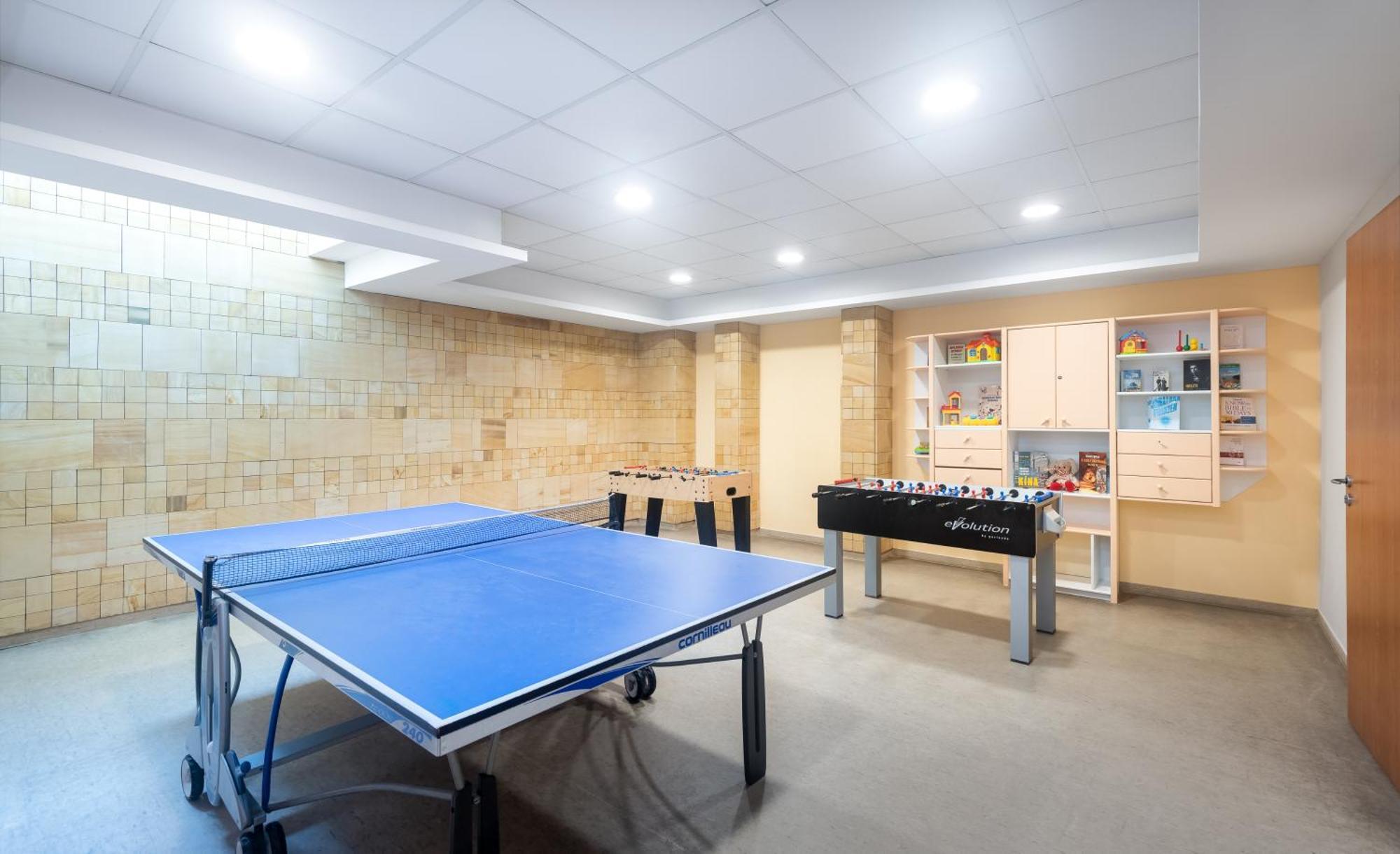 Aquarell Hotel Cegléd エクステリア 写真